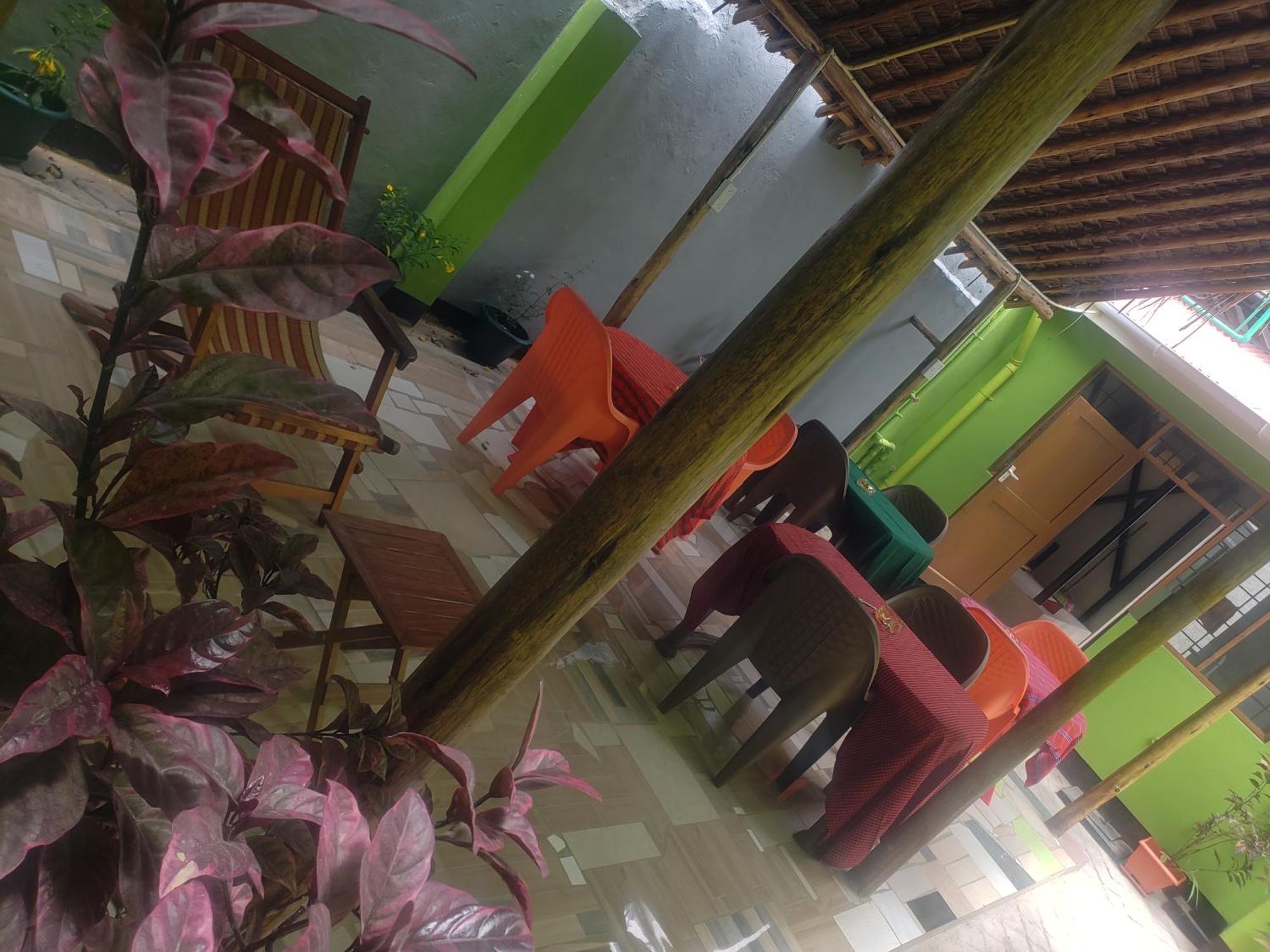L&J Modern Backpackers Bnb Dar es Salaam Extérieur photo