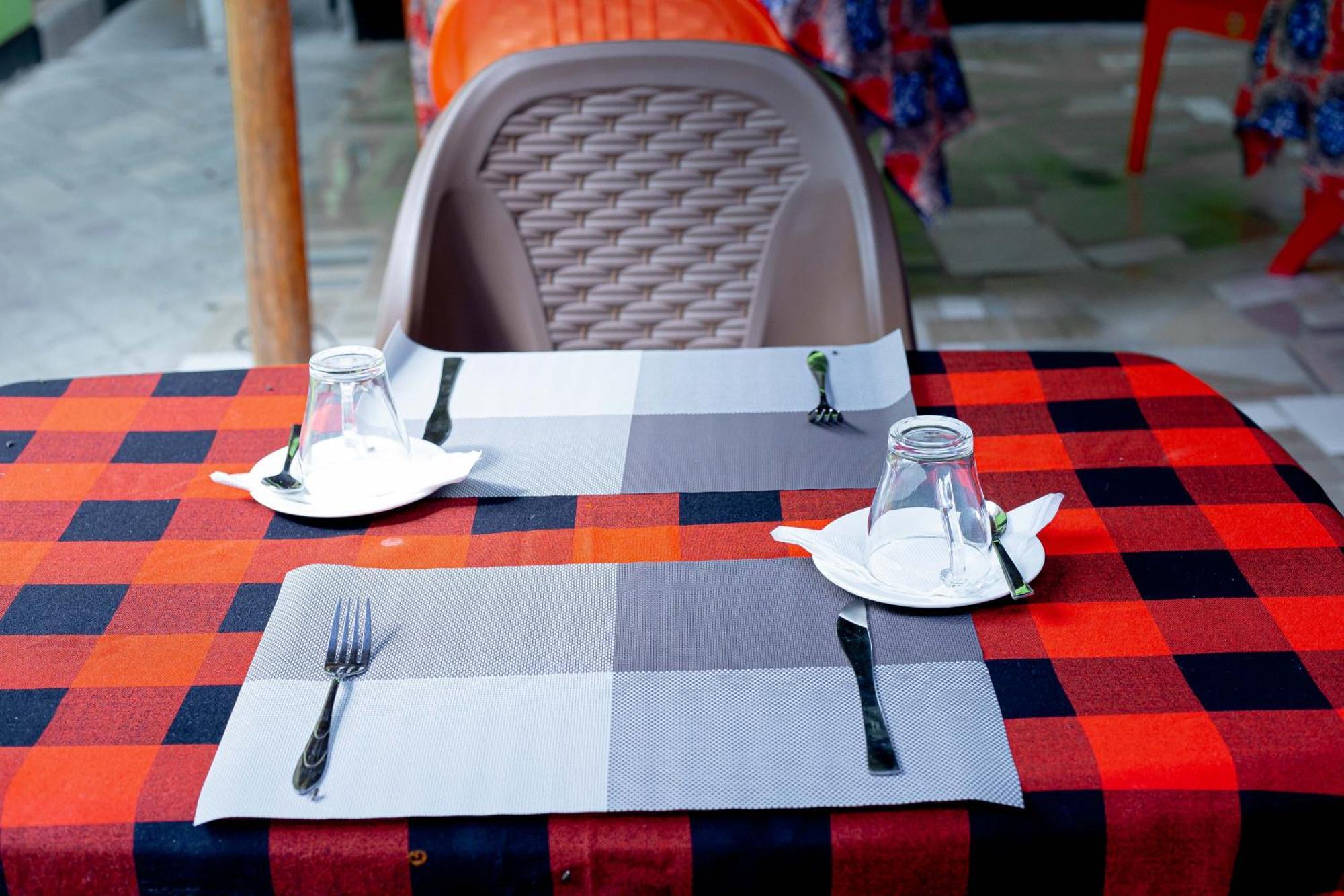 L&J Modern Backpackers Bnb Dar es Salaam Extérieur photo