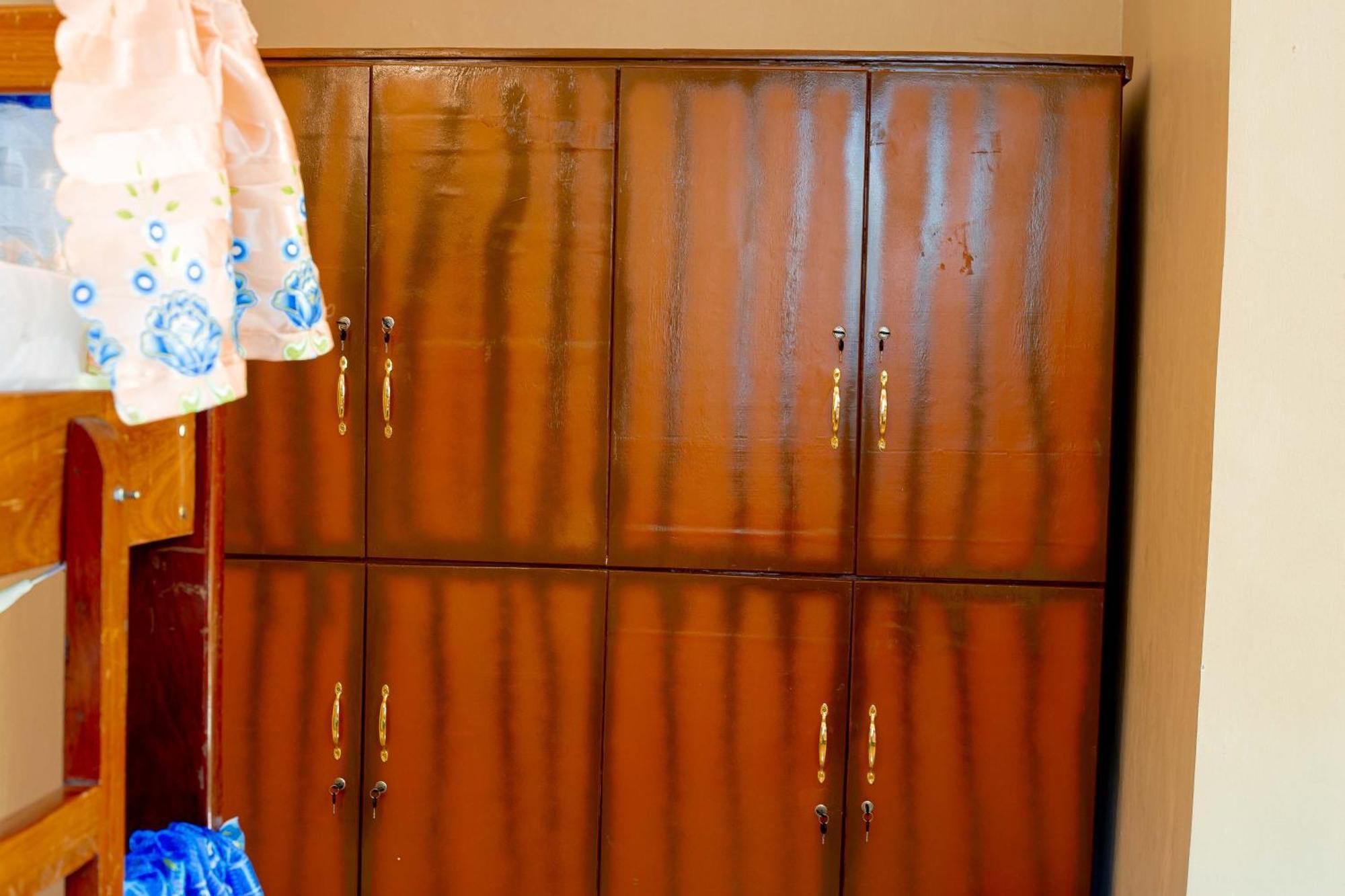 L&J Modern Backpackers Bnb Dar es Salaam Extérieur photo