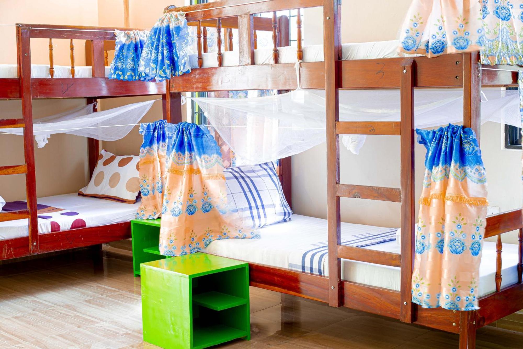 L&J Modern Backpackers Bnb Dar es Salaam Extérieur photo