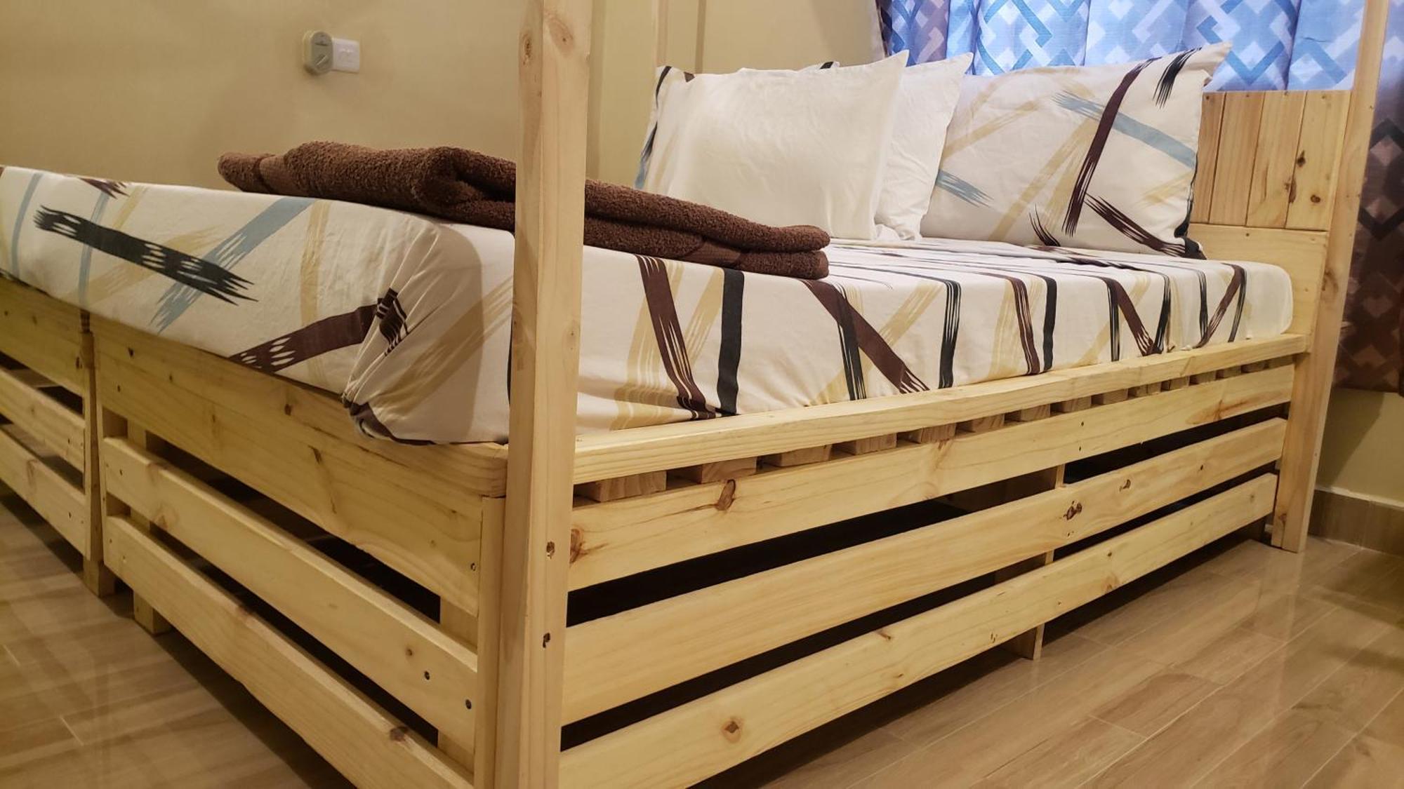 L&J Modern Backpackers Bnb Dar es Salaam Extérieur photo
