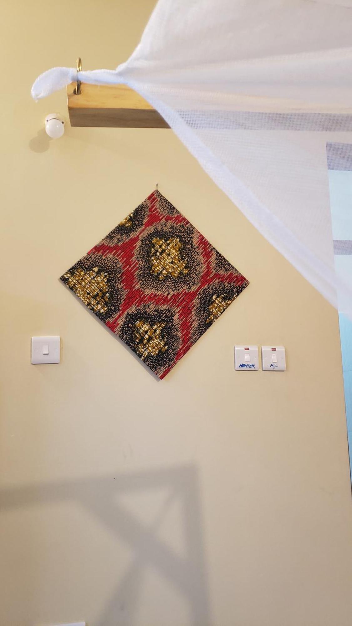 L&J Modern Backpackers Bnb Dar es Salaam Extérieur photo