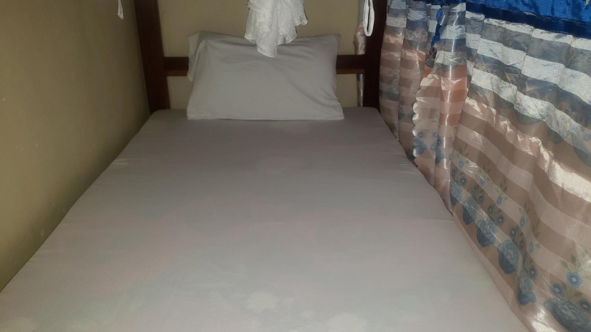 L&J Modern Backpackers Bnb Dar es Salaam Extérieur photo