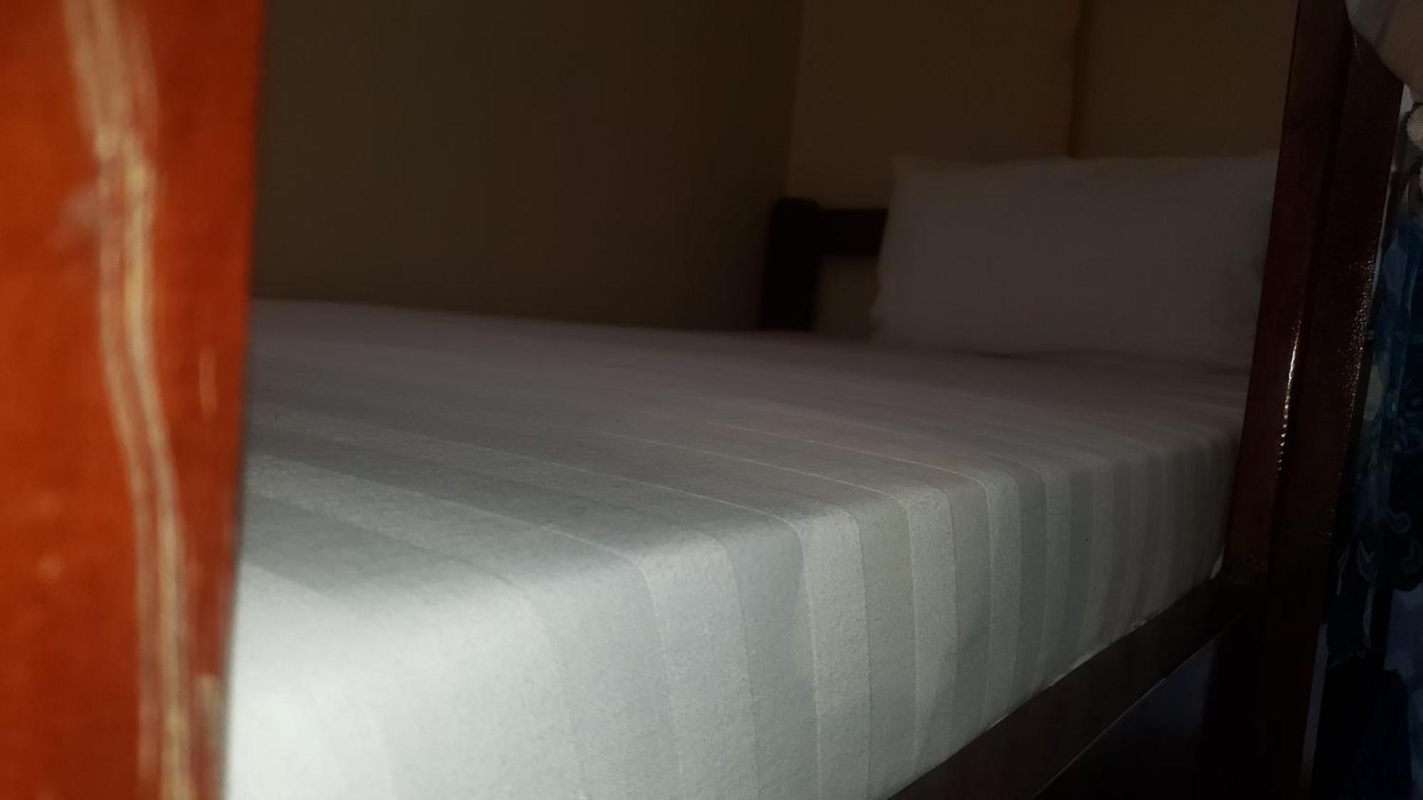 L&J Modern Backpackers Bnb Dar es Salaam Extérieur photo